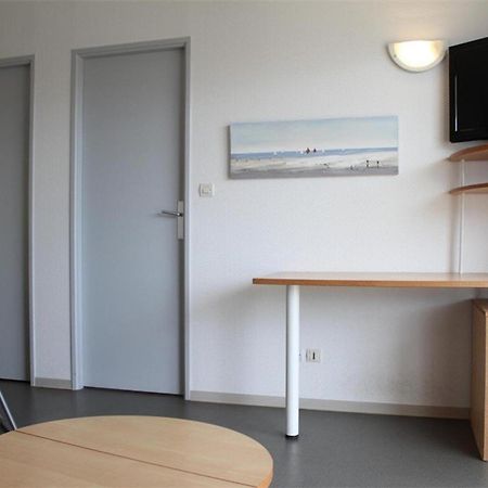 Studio Cabine 4 Pers Avec Balcon, Parking Et Piscine Aux Minimes - La Rochelle - Fr-1-246-177 المظهر الخارجي الصورة
